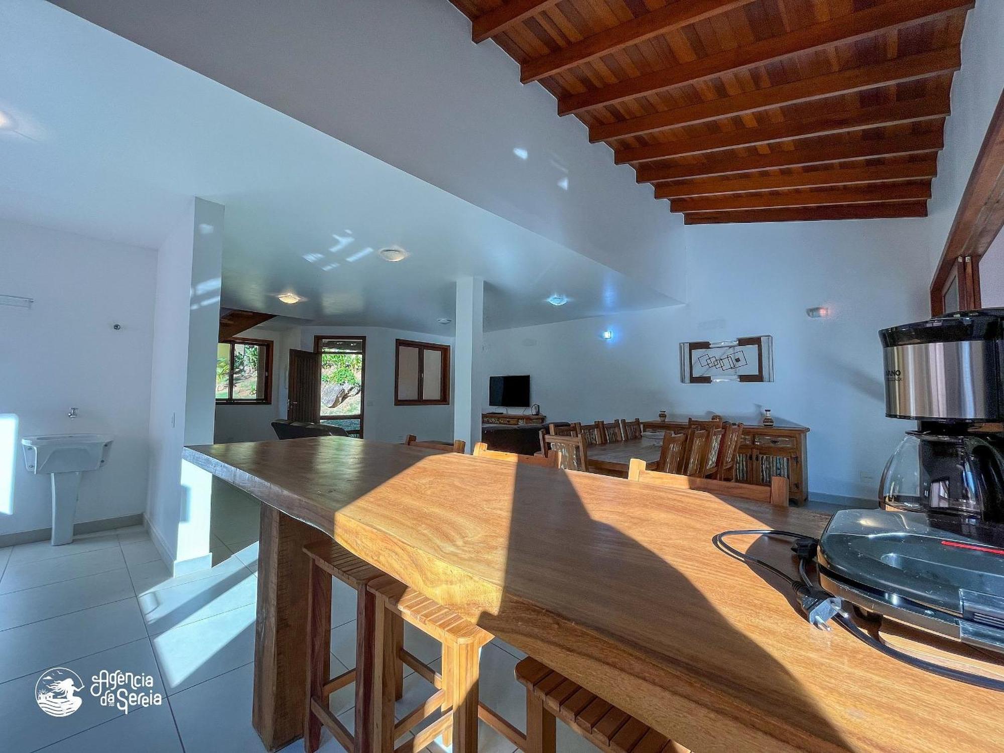 Linda Casa Com Varanda Gourmet Em Condominio إلهابيلا المظهر الخارجي الصورة